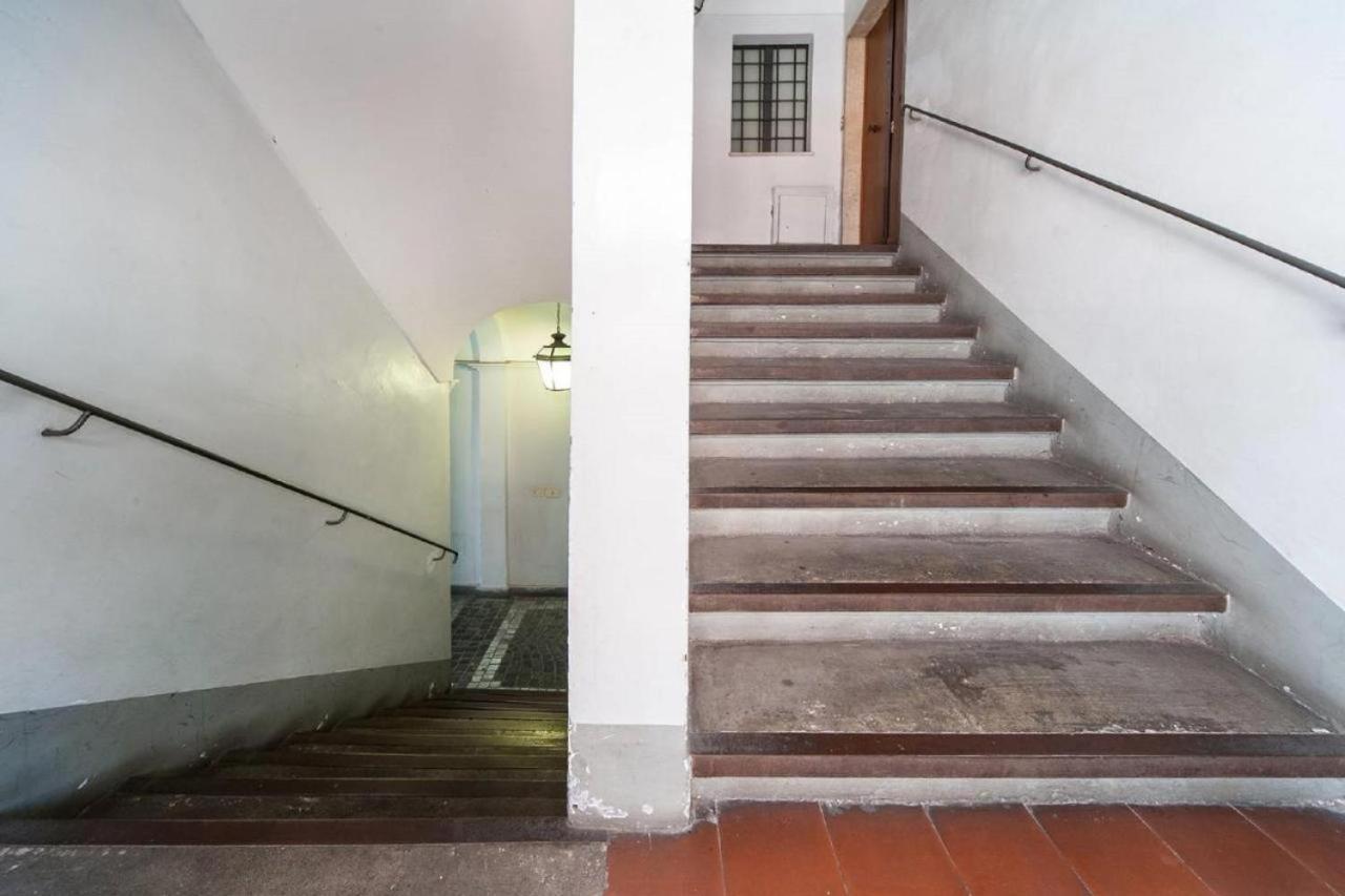 Grottini Charme Penthouse ~ Historic Center Apartment Rom